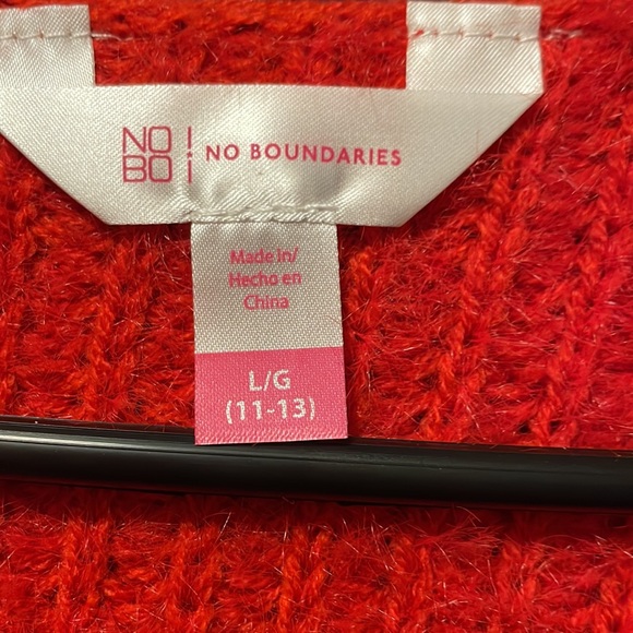 Red soft sweater - Picture 3 of 4